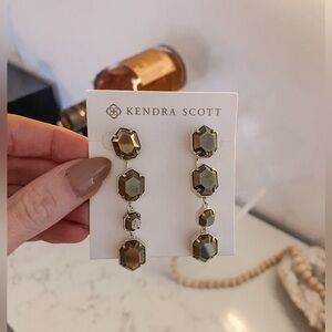 Kendra Scott Earrings in Pyrite